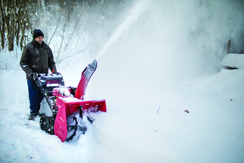 snow blower safety tips